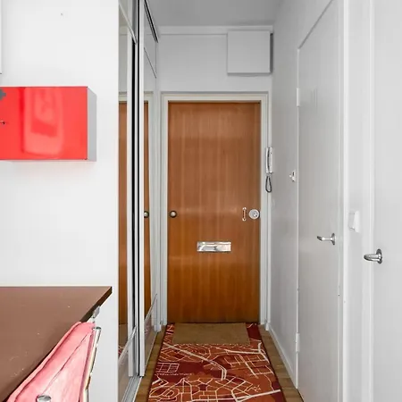 Wehost Spacious Traveller's Hq Above Metro @vilhonvuorenkuja 16 Apartment *
